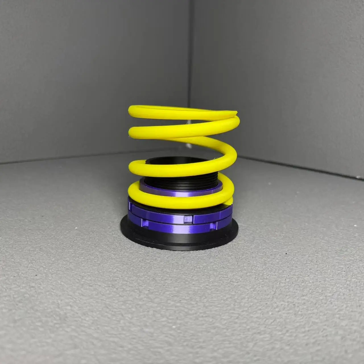 Mini Suspension Pen Display